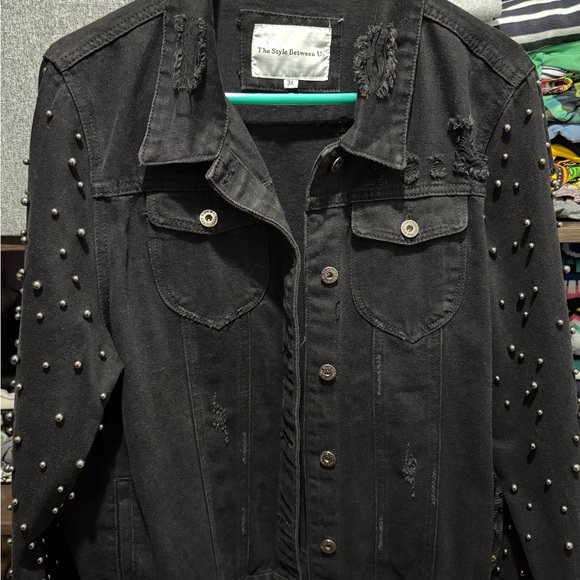 Distress Jean Jacket - Picture 2 of 8